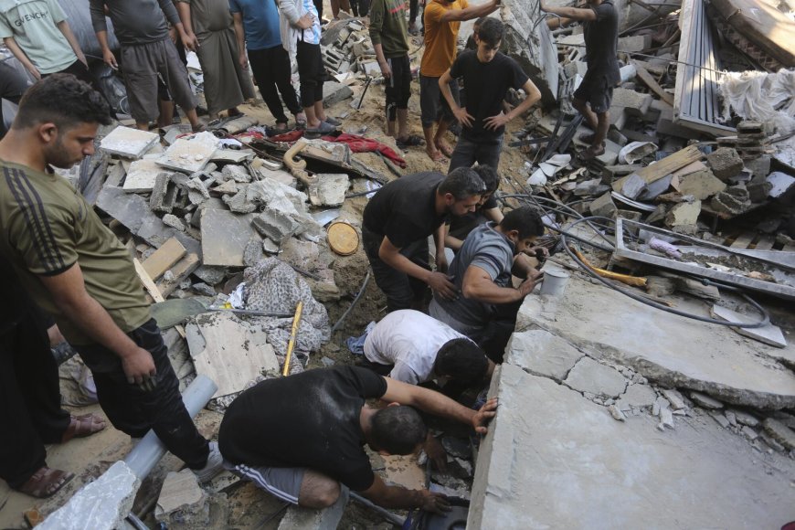 Dozens Reported Killed As Israeli Airstrikes Level Apartments in Gaza Refugee Camp