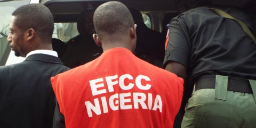 Nigerian Anti-Graft Agency, EFCC Arraigns 11 OAU Students In Osun For Internet Fraud